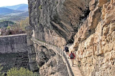 rutas senderismo sierra madrid|ℹ Guía Completa de Senderismo en la Sierra de Madrid: Rutas,。